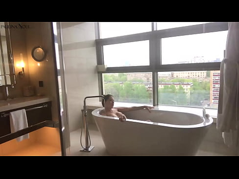 ❤️ Огромна мадама Страстно дрънкане на путката си в банята Секс видео в bg.analizatorkrovi.ru